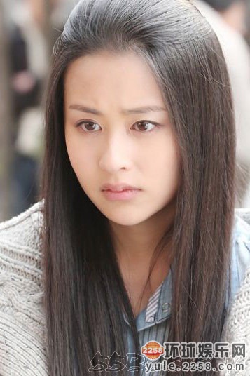 杨幂眼睛竟然满分 当红女星面部全方位剖析