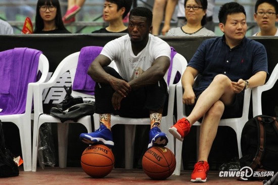 NBA扣篮王内特-罗宾逊西安不秀扣篮秀三分