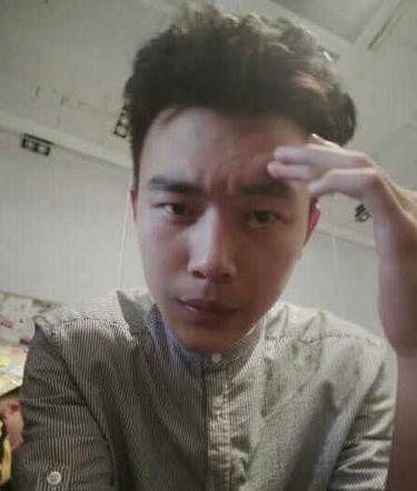 变形计男神朱<em>翰墨</em>个人资料 女友正面照亲密照