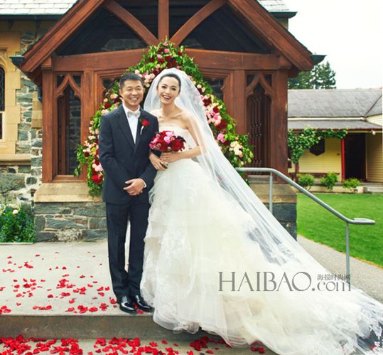 ᨭ (Vera Wang) B