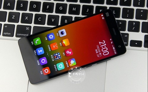 2.5GHz�ĺ�1999Ԫ �̵������ֵ�ֻ� 