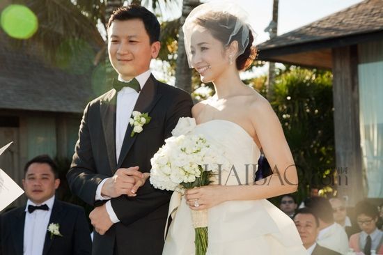 Jا¨ (Vera Wang) B
