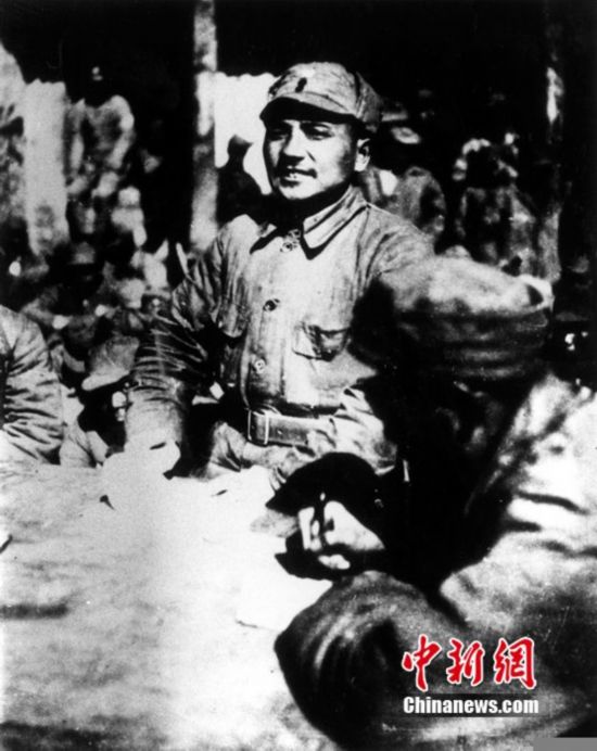����ͼΪ1938�괺����Сƽ��ɽ��������򲿶ӽ���ս����Ա�������緢