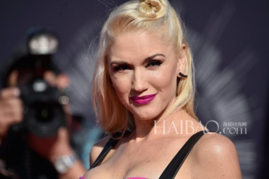 2014��MTV��������¼Ӱ���佱ʢ�������鱦