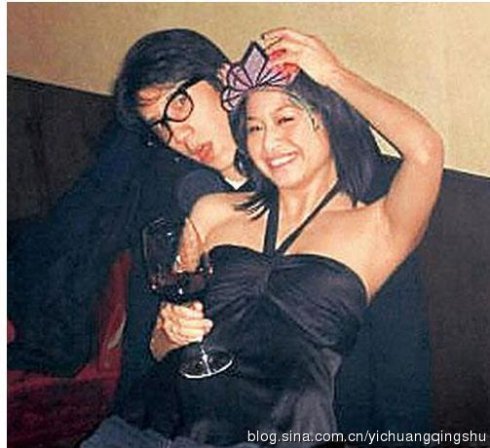 房祖名绯闻女友高达14个 交流<em>把妹</em>信息防撞人