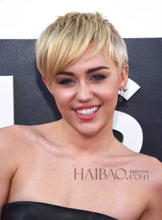 2014��MTV��������¼Ӱ���佱ʢ�������鱦