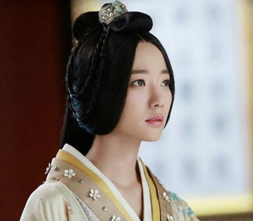 《卫子夫》周丽淇艳压王珞丹 盘点被<em>女二</em>抢风