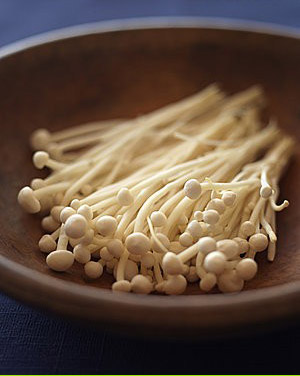 饮食养生：6大补血食物 女性常食气色好