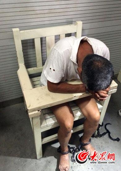 女大学生搭黑车遭52岁<em>男子</em>囚禁<em>性虐待</em>(图)--广