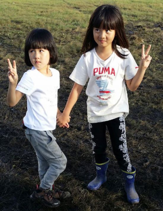 《爸爸2》萌娃幕后私密照:Grace痛哭鼻涕眼泪