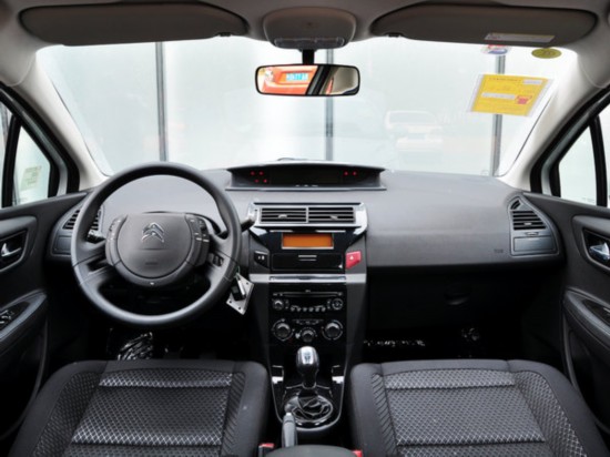 ����ѩ����  VTS�� 1.6L �ֶ� �п�̨����