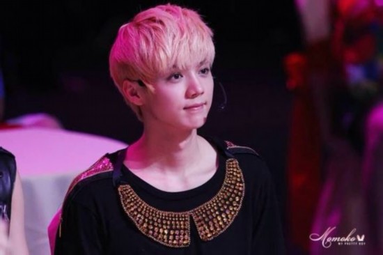 EXO做客《周间偶像》鹿晗世勋吴亦凡灿烈被