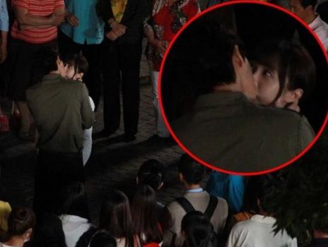  李易峰 与 女友李菲儿 激吻 四段情史曝光遭李多