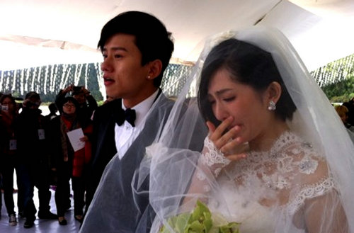 张杰和谢娜的婚纱照_张杰和谢娜的结婚纱照(3)