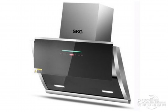 编辑点评:SKG 4702又叫天弩,独创超大开盖面,大面积一口吸油烟,避免了油烟附在油烟机而增加清洁工作量,同时一口吸无阻,吸力强劲。 编辑总结:侧吸式机是近几年开发的产品,改变了传统烟机设计和抽油烟方式,烹饪时从侧面将产生的油烟吸走,基本达到了清除油烟的效果,而侧吸式抽油烟机中的专利产品油烟分离板,彻底解决了中式烹调猛火炒菜油烟难清除的难题。如果想营造更好的家居环境,想要自己爱美的老婆爱上厨房,选购一台合适的侧吸式抽油烟机最为明智了。