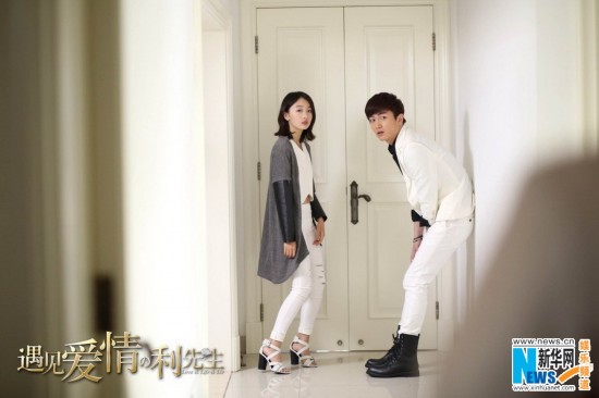 《遇见爱情》曝家族版海报 霸道总裁陈晓陷多