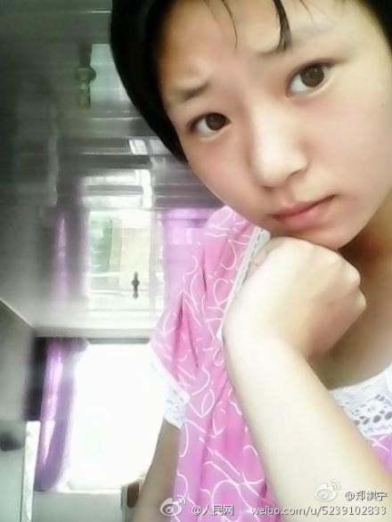 女孩身患霍奇金淋巴癌 坚强乐观令网友感动