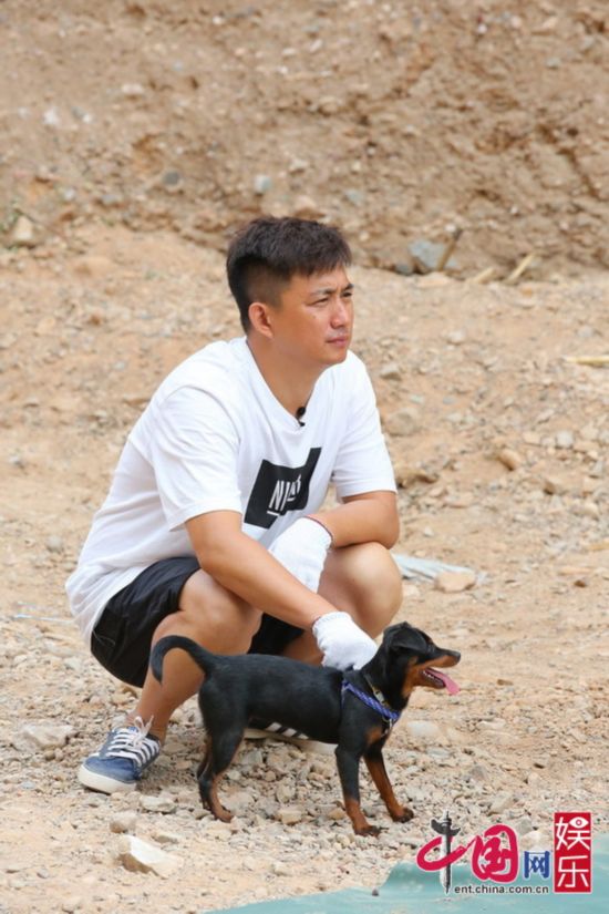 爸去哪儿第二季 小狗乖乖成黄家成员 多多喜极