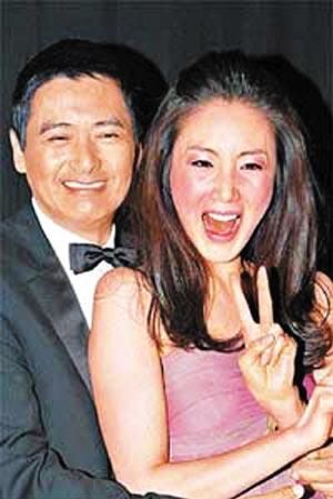 曝李秉宪与2女酒后乱性被拍照勒索 明星酒后都