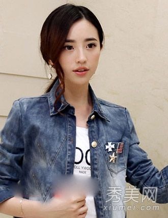 秋季女生适合什么发型 扎低马尾变万人迷