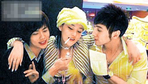 超百位<em>女星</em>或<em>卷入</em>好莱坞<em>艳照门</em> <em>女星艳照门</em>后