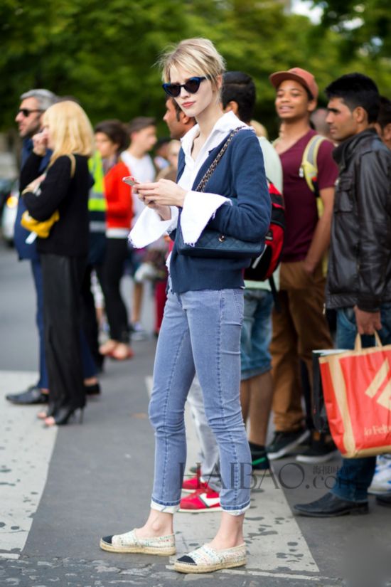 ��ģ��ɳ��¶˿ (Sasha Luss) 