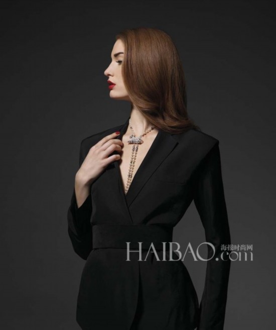 ������ (Cartier) �Ƴ���ף���Ա���ϵ��100����ȫ��ϵ���鱦
