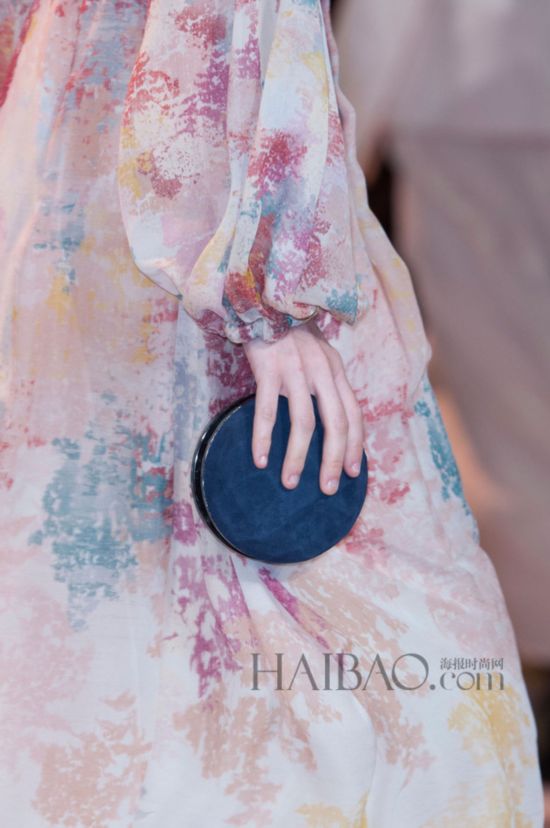 2015�K�L�ì��ɸ˩P�GBCBG (BCBG Max Azria) 2015�K�L�k�˨q���Ӹ`
