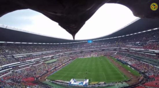 墨西哥球队将GoPro捆绑在鹰上拍摄 鸟览图 (图