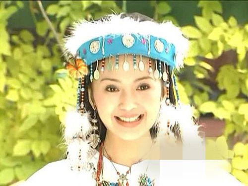 金锁容嬷嬷颁奖礼再相聚 《还珠》演员今何在