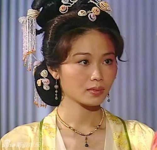 邵佩诗夺冠香港小姐 骨灰级美女绝版选美照