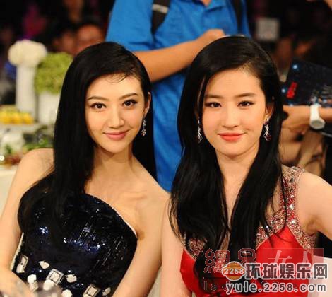 萧蔷早年青涩造型曝光 <em>处女</em>影片清纯胖嘟嘟(组