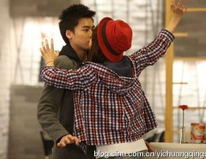 李易峰荧屏初吻大盘点 李易峰女友李菲儿个人资料