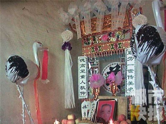 长安区一村民质疑村里账务 被村长用凳子砸死