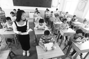 河北赞皇26岁特岗女教师:要在山区永远陪着孩