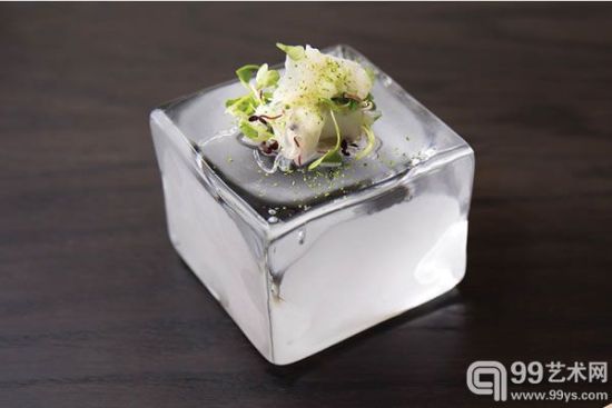“Masa”餐厅的艺术寿司