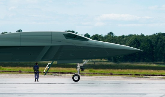 解放军轰-18隐身轰炸机曝光:美日直呼不可能(组