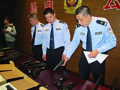 镇江一支打鸟气枪牵出 黑枪 大案 200多人涉案