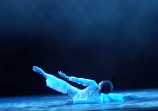 杨洋荧屏形象帅气 根红苗正练舞蹈出身(图)