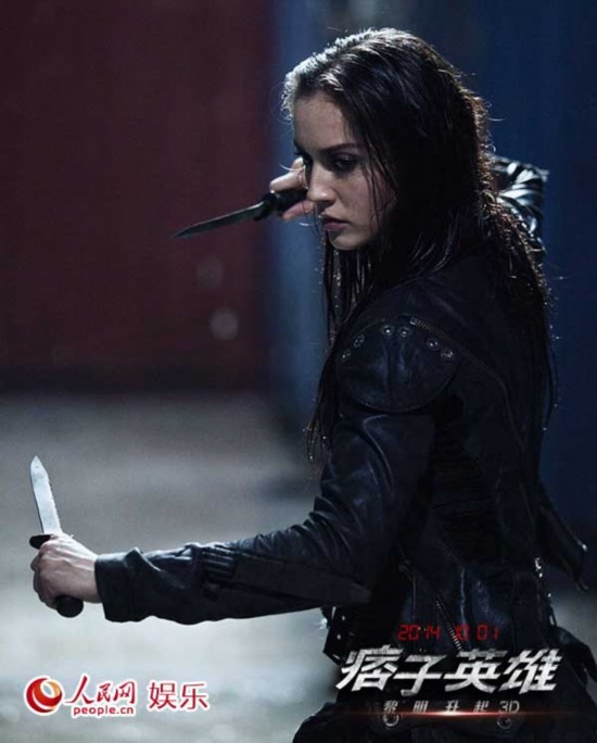 《痞子英雄2》曝黑暗版海报 神秘大反派留足悬