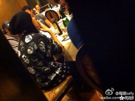 陈乔恩拍婚纱大片 吸烟湿身诠释童颜巨乳【组