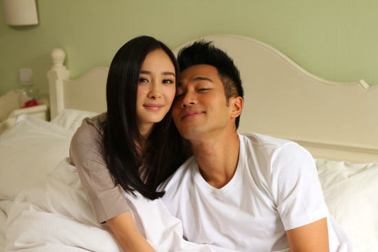 刘恺威公开婚礼花絮 杨幂昔日舌吻照曝光揭高