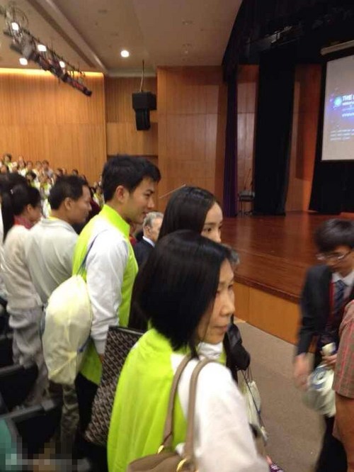 刘恺威为杨幂庆生表白 网友齐求小糯米合照