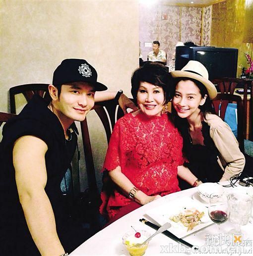 杨幂<em>生日</em>刘恺威示爱两人非一见钟情 女儿小糯