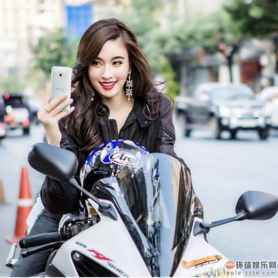 最美人妖poyd海量生活照:男友及变性前照片曝