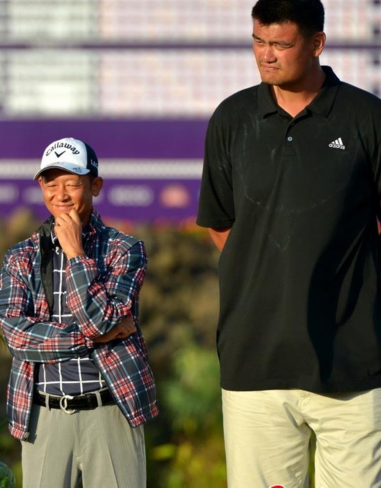 郭敬明身高遭崔永元吐槽 期盼小四合影姚明