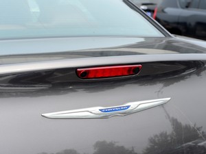 ����˹��(����) ����˹��300C(����) 2014�� 3.0L ׿Խ��