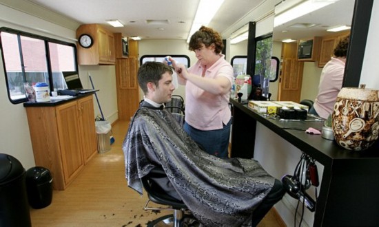 谷歌福利优厚员工吃住在园区以节约开支【组图