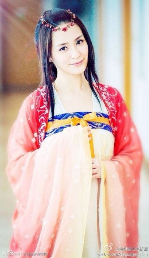 古剑奇谭主角与游戏角色造型PK 李易峰杨幂花