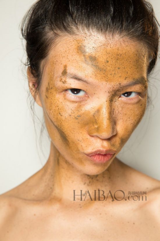 wP´Sw (Vivienne Westwood Red Label) 2015۴KLɸ˩Po|qo